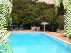Pool Pool