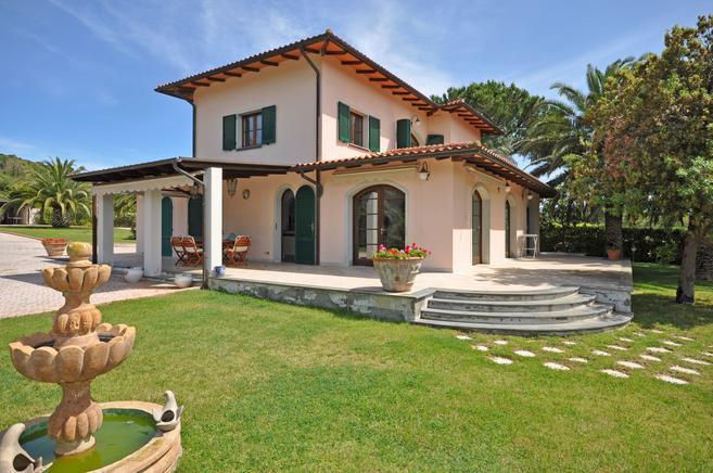 Luxuriöses Ferienhaus, Außenansicht Luxuriöses Ferienhaus, Außenansicht
